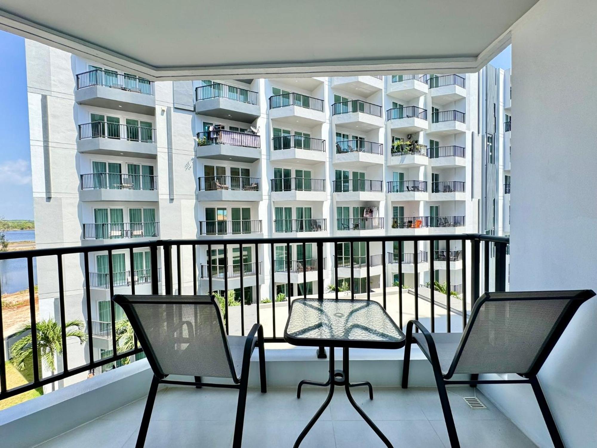 Mantra Beach Condominium Suite - Mae Phim Ban Tha Fat Eksteriør billede